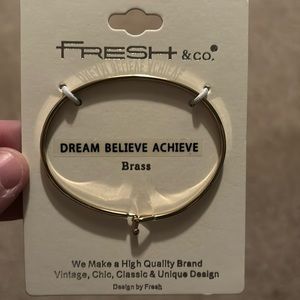 Women’s Bracelet NWT